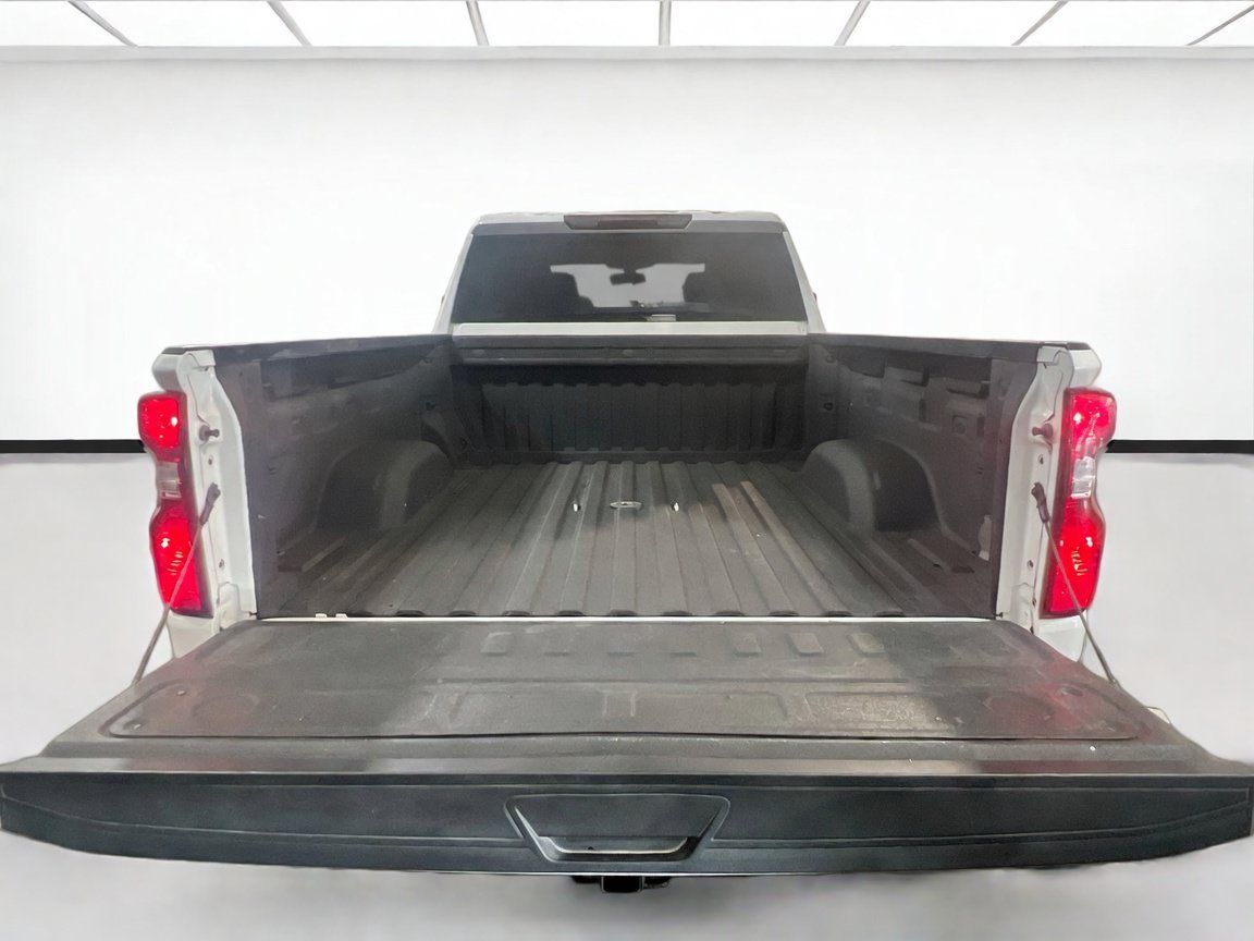 Used 2021 Chevrolet Silverado 2500 LT w/ Fleet Comfort Package AWD/4WD image 18
