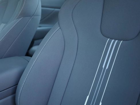 Used 2023 Hyundai Elantra SEL image 37