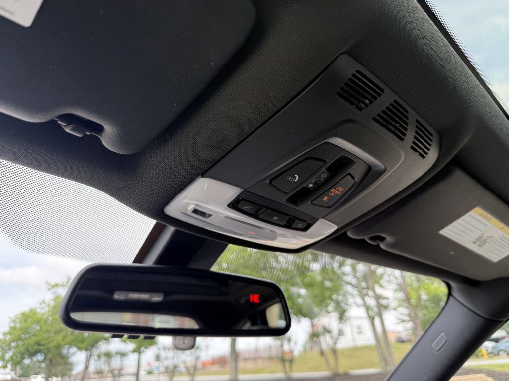 Used 2018 BMW 330i Gran Turismo xDrive AWD/4WD image 44