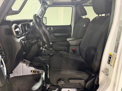 Used 2021 Jeep Wrangler Unlimited Sport AWD/4WD image 10