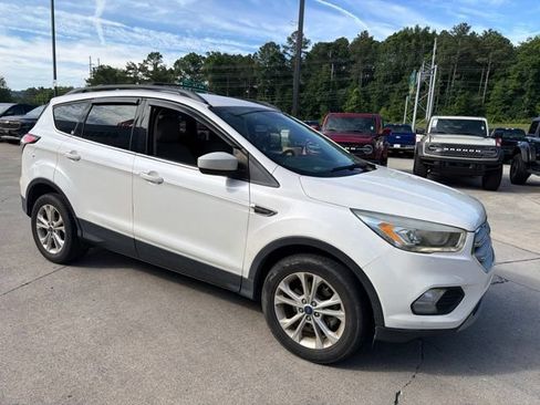 Used 2018 Ford Escape SEL FWD image 8