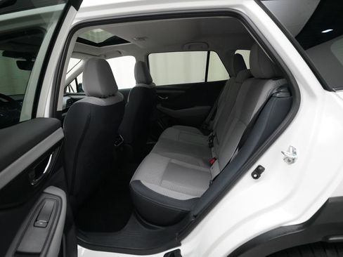 Used 2025 Subaru Outback Premium w/ Popular Package #1A image 17