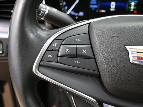 Used 2018 Cadillac XT5 Luxury w/ LPO, Black Ice Package AWD/4WD image 22