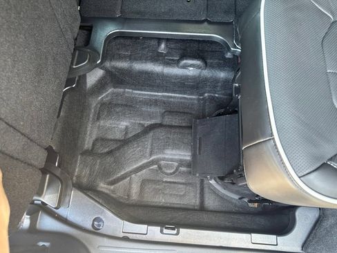 New 2027 Chrysler Pacifica Limited FWD image 20