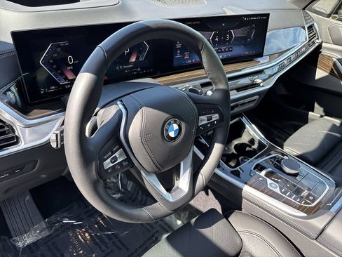 Certified 2024 BMW X5 xDrive40i w/ Premium Package AWD/4WD image 11