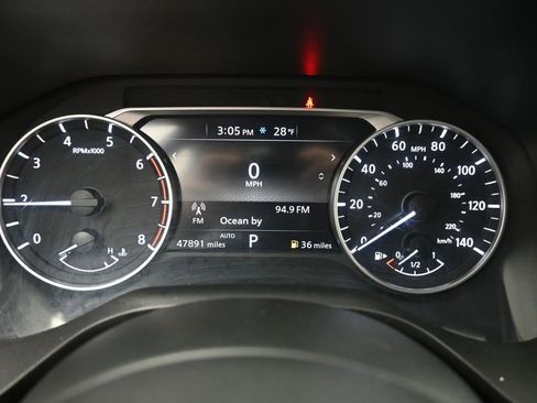 Used 2023 Nissan Rogue S image 20