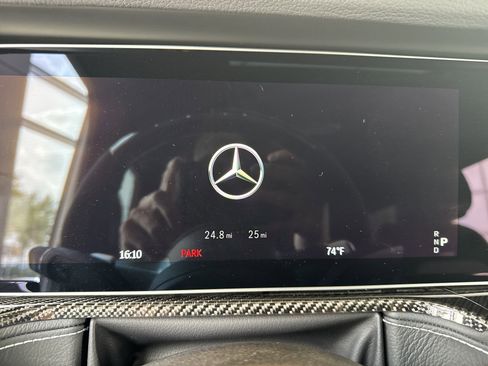 Used 2025 Mercedes-Benz G 63 AMG 4MATIC image 19