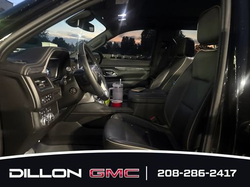 Used 2023 GMC Yukon XL SLT w/ SLT Luxury Package AWD/4WD image 9