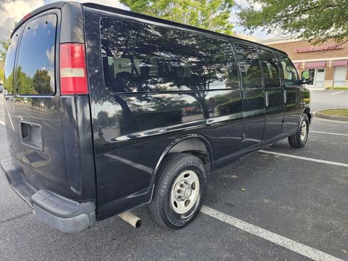 Used 2012 Chevrolet Express 3500 LT w/ LT Preferred Equipment Group image 7