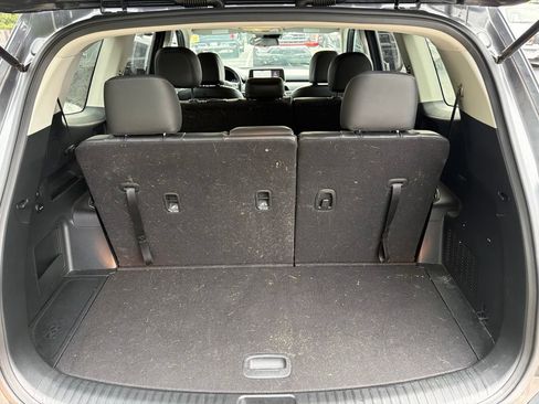 Used 2022 Kia Telluride LX FWD image 8