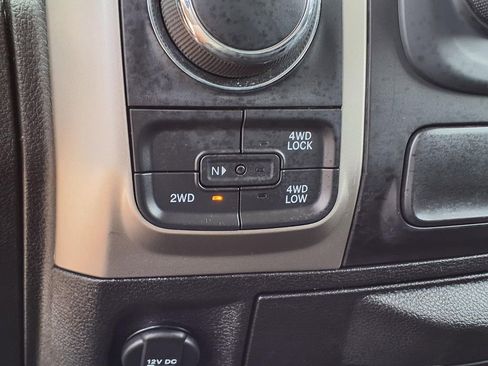 Used 2019 RAM 1500 Classic Warlock AWD/4WD image 25