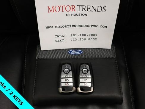 Used 2022 Ford Mustang Shelby GT500 w/ Carbon Fiber Track Pack image 54