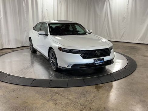 Used 2023 Honda Accord EX image 4