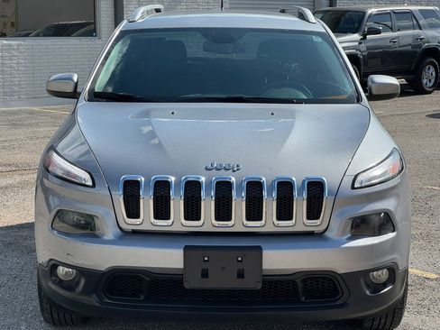 Used 2015 Jeep Cherokee Latitude w/ Comfort/Convenience Group AWD/4WD image 10