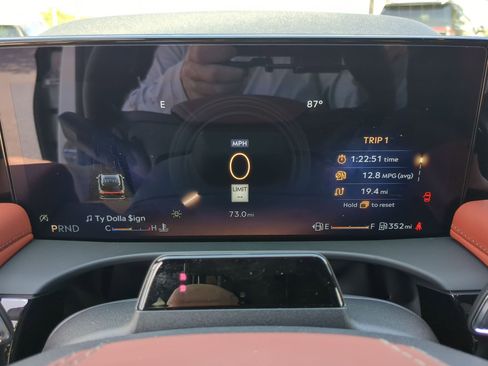 New 2025 Lincoln Aviator Reserve w/ Illumination Package image 14