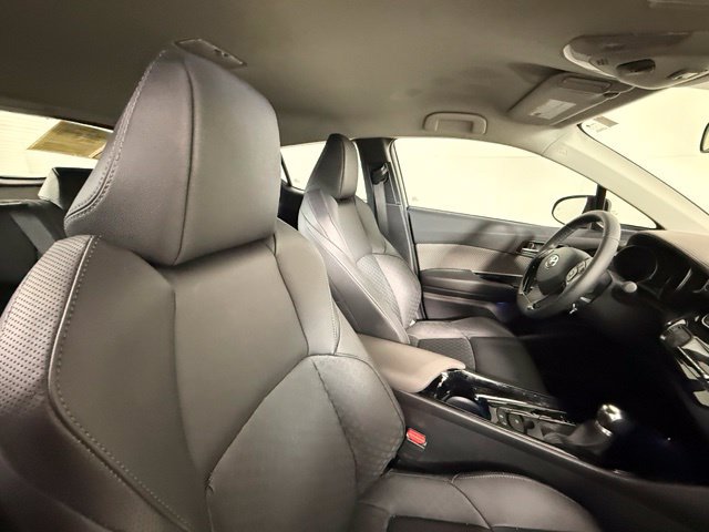 Used 2022 Toyota C-HR Limited FWD image 30