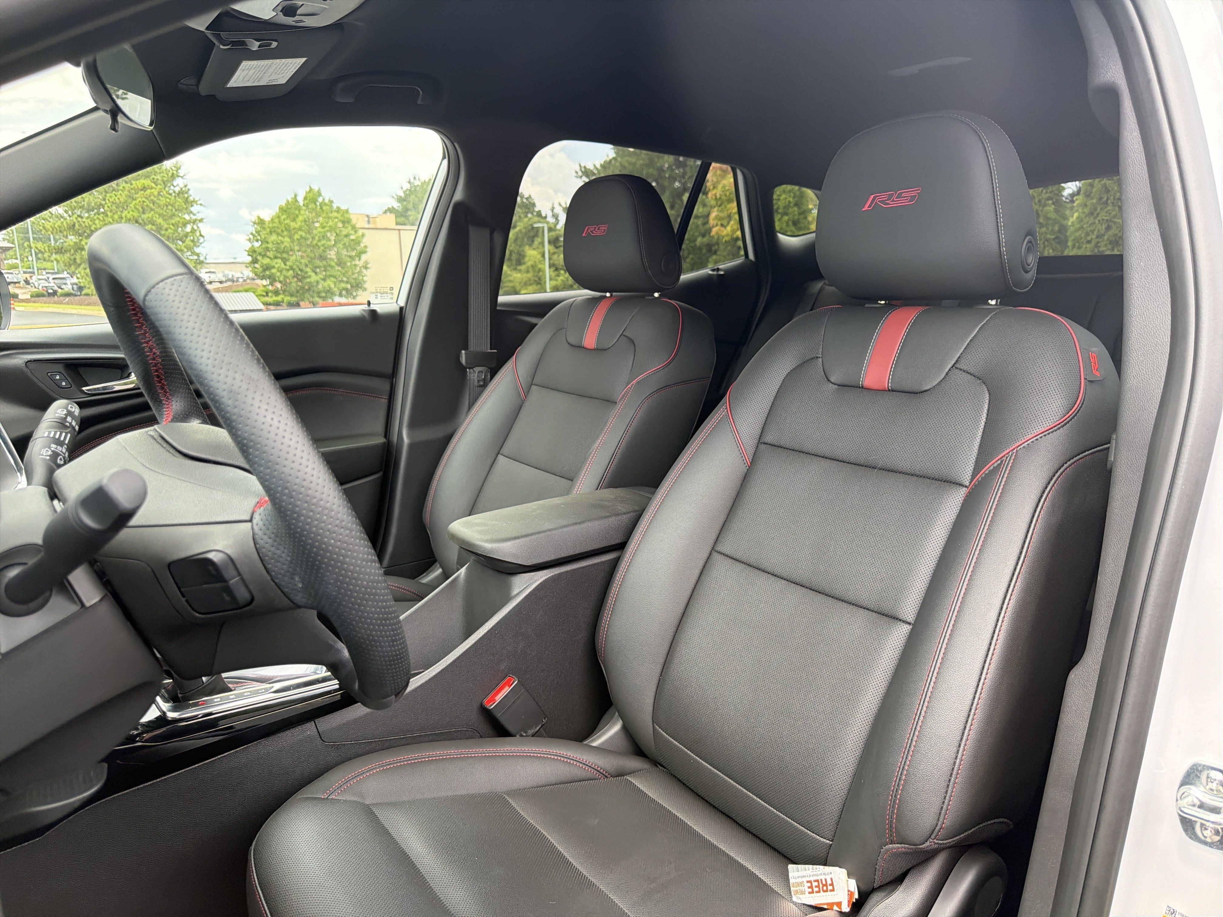 Used 2025 Chevrolet Trax RS w/ Driver Confidence Package FWD image 7