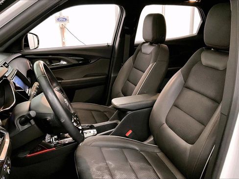 Used 2023 Chevrolet TrailBlazer RS w/ Sun and Liftgate Package image 24