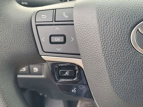Used 2025 Toyota Camry LE FWD image 14