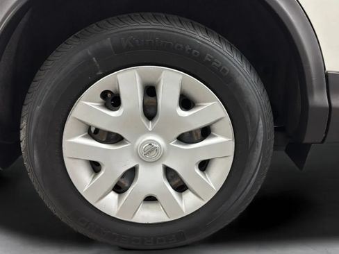 Used 2019 Nissan Rogue Sport S FWD image 28