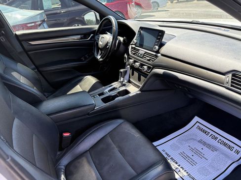 Used 2018 Honda Accord Sport image 22