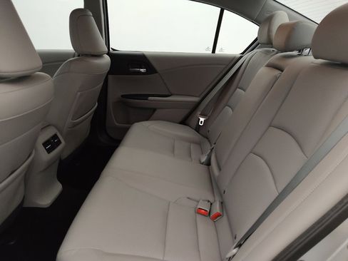 Used 2015 Honda Accord EX-L image 18