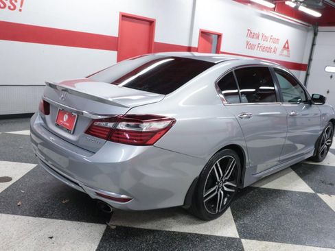 Used 2016 Honda Accord Sport image 7