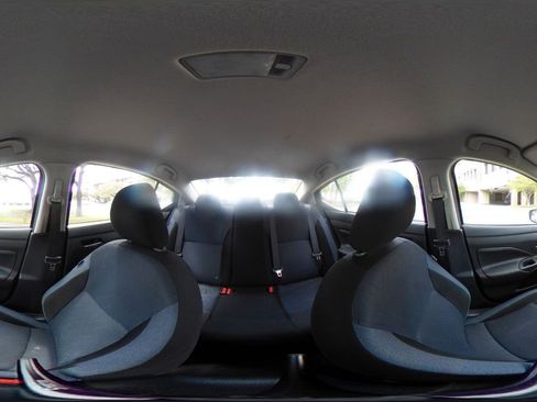 Used 2025 Nissan Versa SV FWD image 37
