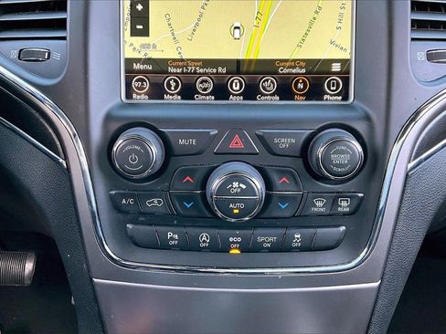Certified 2018 Jeep Grand Cherokee Limited image 17