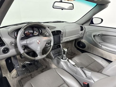 Used 2002 Porsche 911 Carrera image 4