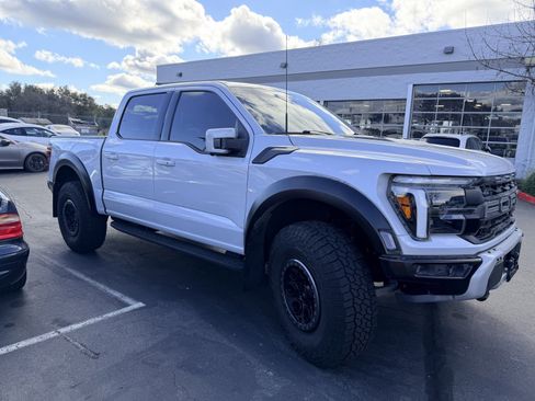 Used 2025 Ford F150 Raptor image 2