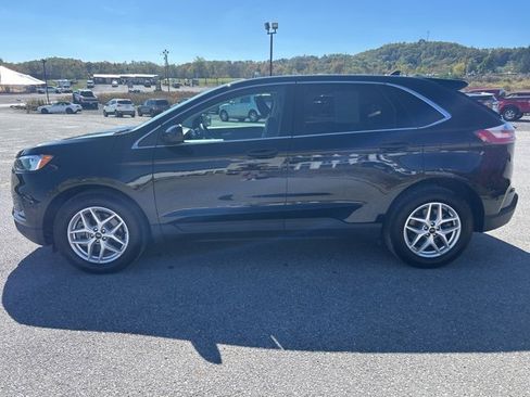 Used 2024 Ford Edge SEL image 8