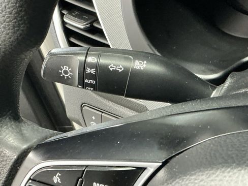 Used 2023 Kia Seltos LX image 14