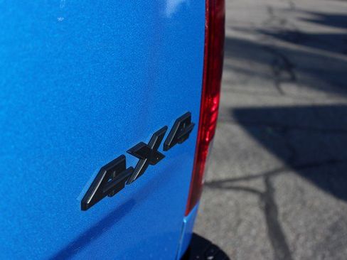 Used 2018 RAM 1500 Sport w/ Hydro Blue Sport Package image 12