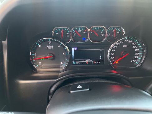 Used 2017 GMC Yukon SLT image 18