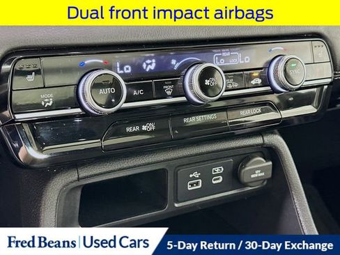 Used 2024 Honda Pilot Touring image 19