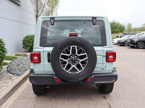 Used 2024 Jeep Wrangler Unlimited Sahara w/ Safety Group AWD/4WD image 7