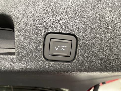 New 2026 GMC Acadia Denali Ultimate w/ LPO, Floor Liner Package image 10