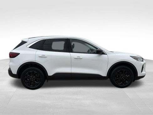 Used 2024 Ford Escape Active AWD/4WD image 19