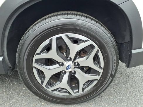 Certified 2024 Subaru Forester Premium AWD/4WD image 20