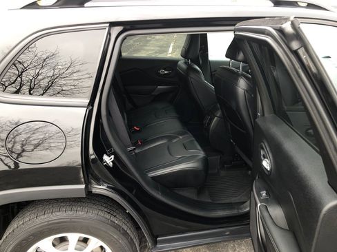 Certified 2022 Jeep Cherokee Latitude Lux image 24