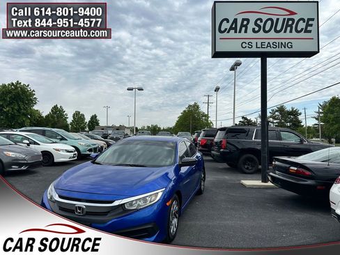 Used 2018 Honda Civic EX image 1
