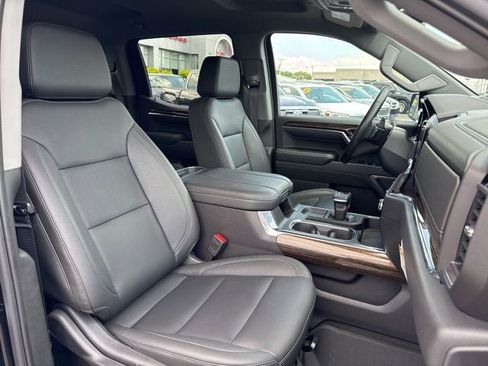 Used 2024 GMC Sierra 1500 Elevation w/ Elevation Premium Package AWD/4WD image 28