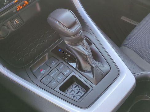 Used 2023 Toyota RAV4 LE image 23