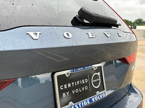 Certified 2025 Volvo V60 B5 Cross Country Plus AWD/4WD image 35
