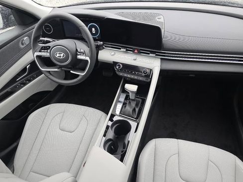 New 2026 Hyundai Elantra Limited FWD image 23