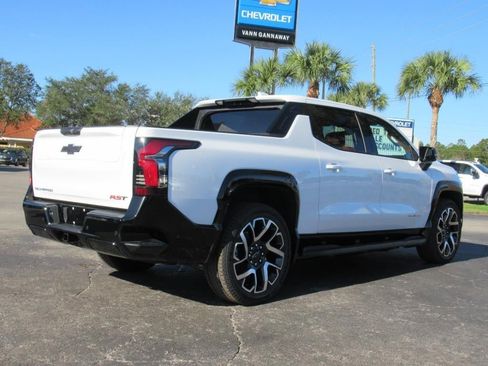 New 2025 Chevrolet Silverado EV RST image 4