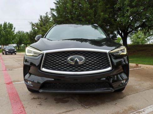Used 2019 INFINITI QX50 Luxe image 2
