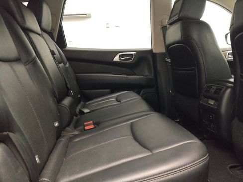Used 2017 Nissan Pathfinder Platinum w/ Family Entertainment Package FWD image 19