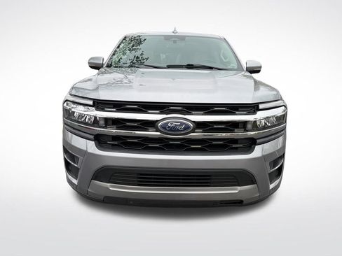 Used 2024 Ford Expedition Limited RWD image 3
